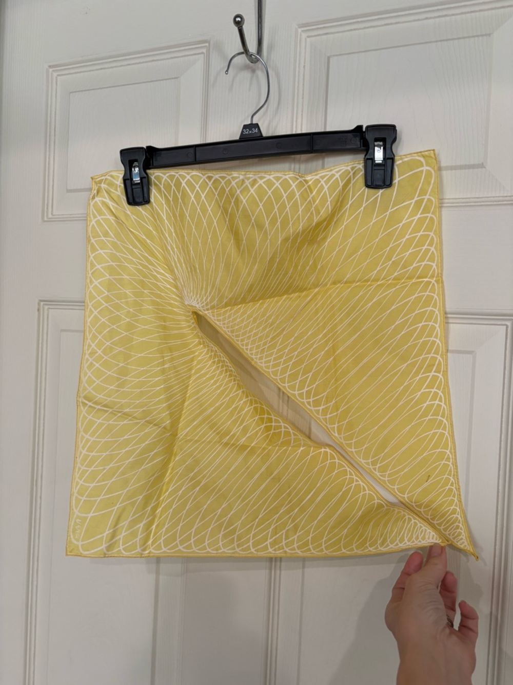 Vintage Split Yellow Geometric Print Silky Neck Scarf